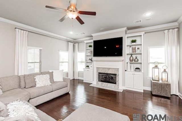 3805 Kingsbarns Dr, Zachary, LA 70791