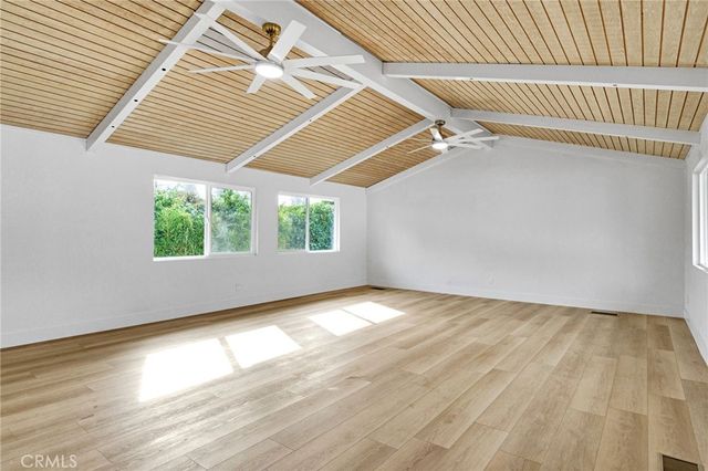 5565 N Winchester Avenue, Fresno, CA 93704