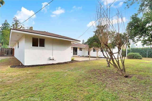 5565 N Winchester Avenue, Fresno, CA 93704