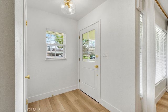 5565 N Winchester Avenue, Fresno, CA 93704