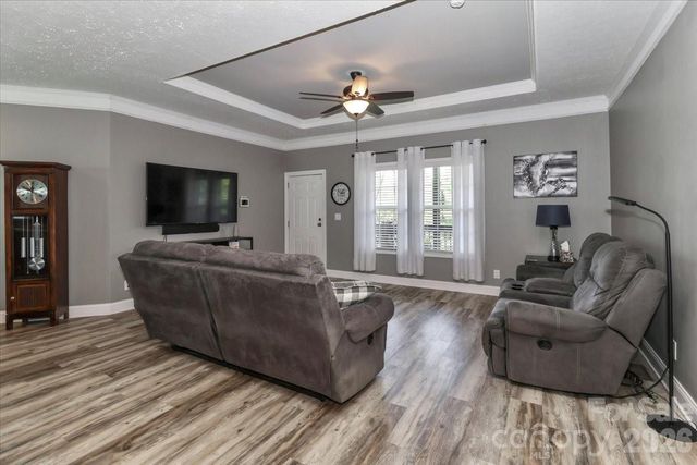 192 Apple Valley Lane, Statesville, NC 28677