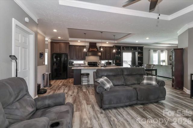 192 Apple Valley Lane, Statesville, NC 28677