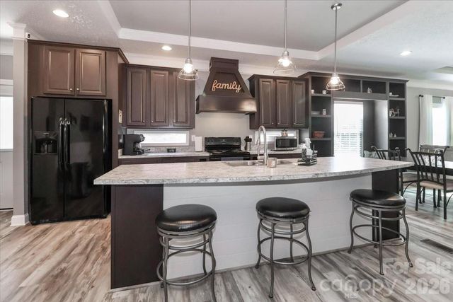 192 Apple Valley Lane, Statesville, NC 28677