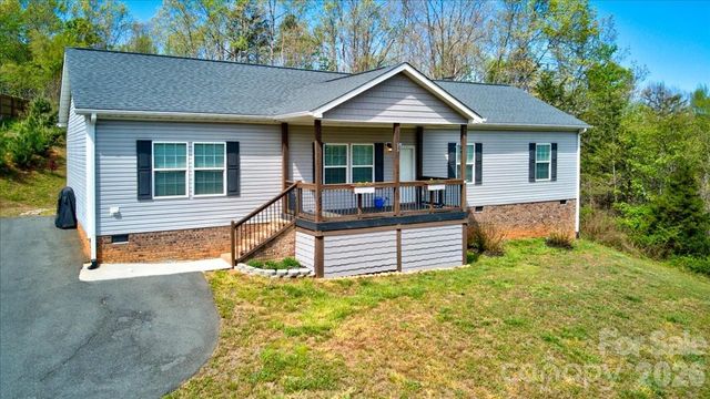 192 Apple Valley Lane, Statesville, NC 28677