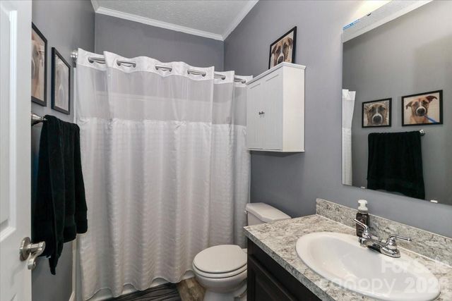 192 Apple Valley Lane, Statesville, NC 28677