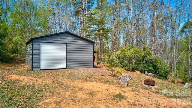 192 Apple Valley Lane, Statesville, NC 28677