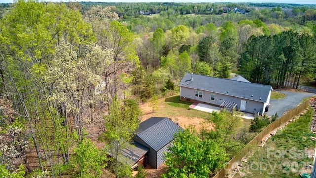 192 Apple Valley Lane, Statesville, NC 28677