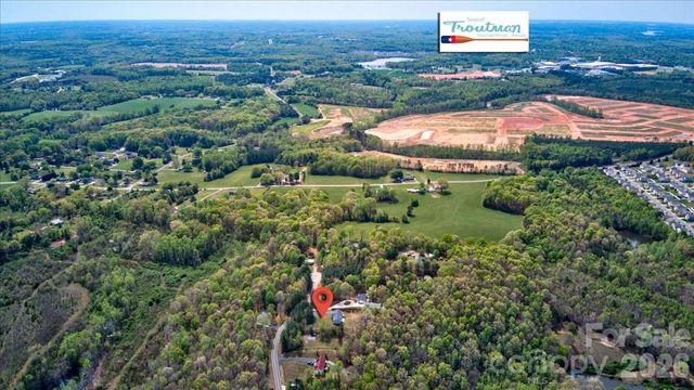 192 Apple Valley Lane, Statesville, NC 28677