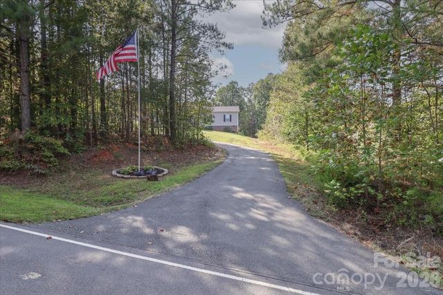 192 Apple Valley Lane, Statesville, NC 28677