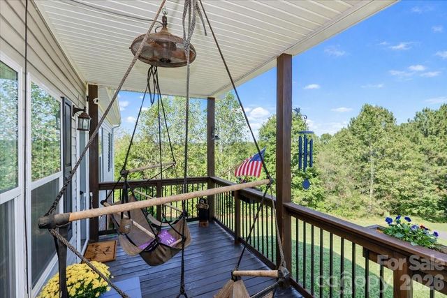 192 Apple Valley Lane, Statesville, NC 28677