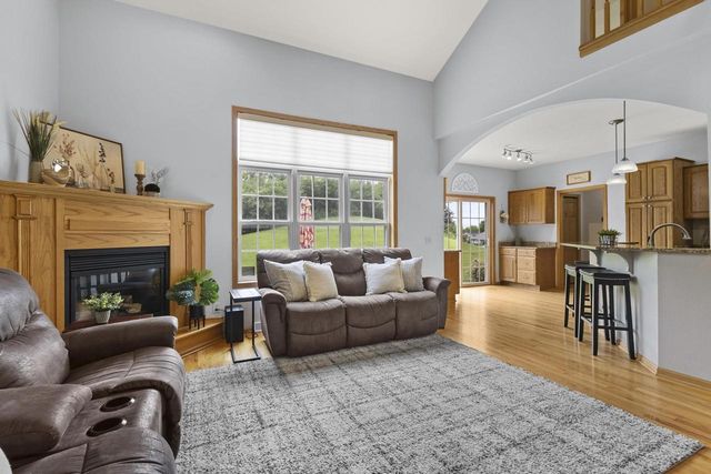 107 Red Fox Drive, Johnson Creek, WI 53038