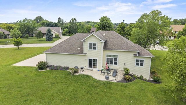 107 Red Fox Drive, Johnson Creek, WI 53038