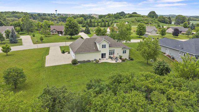 107 Red Fox Drive, Johnson Creek, WI 53038