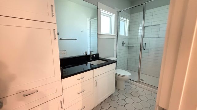1009 Cherico ST B, Austin, TX 78702