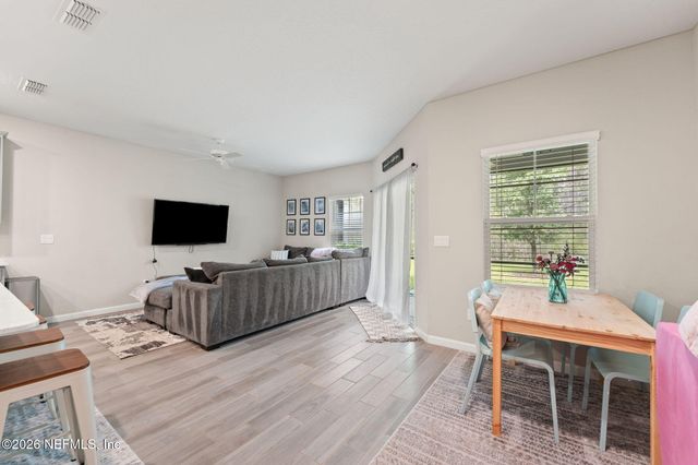 10364 BENSON LAKE Drive, Jacksonville, FL 32222