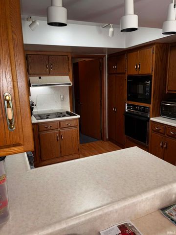 11722 Carroll Lake Road, Fort Wayne, IN 46818