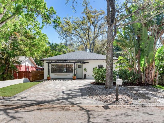 6118 S ELKINS AVENUE, Tampa, FL 33611