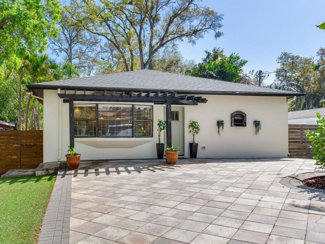 6118 S ELKINS AVENUE, Tampa, FL 33611