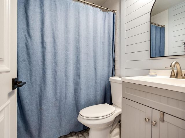 6118 S ELKINS AVENUE, Tampa, FL 33611