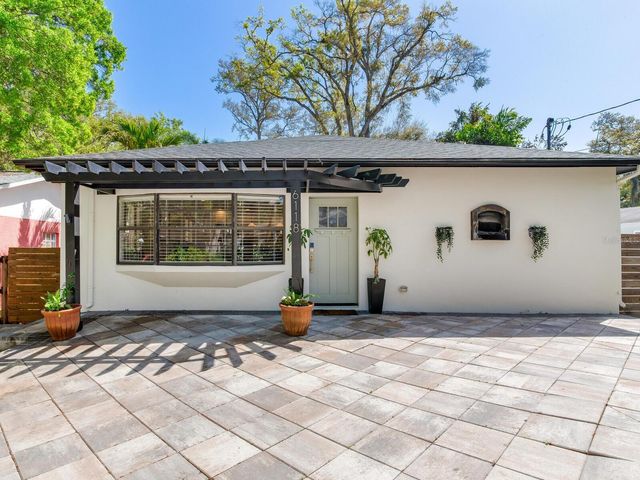 6118 S ELKINS AVENUE, Tampa, FL 33611