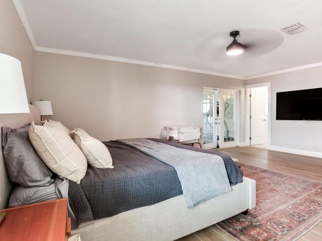 6118 S ELKINS AVENUE, Tampa, FL 33611