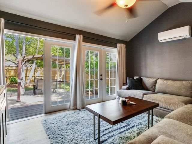 6118 S ELKINS AVENUE, Tampa, FL 33611