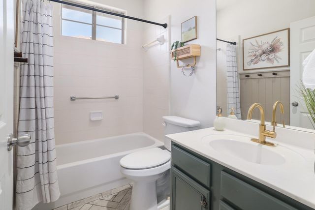 11558 Spicewood PKWY 17, Austin, TX 78750