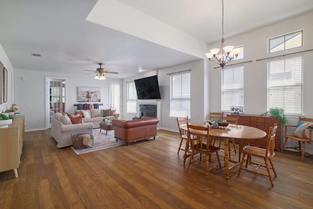 11558 Spicewood PKWY 17, Austin, TX 78750