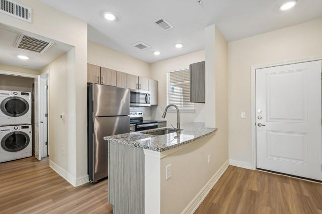 1201 Whitestone BLVD i-102, Cedar Park, TX 78613
