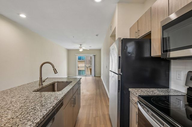 1201 Whitestone BLVD i-102, Cedar Park, TX 78613