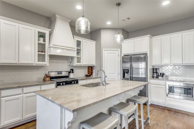 624 Lookout Point Avenue, Aledo, TX 76008