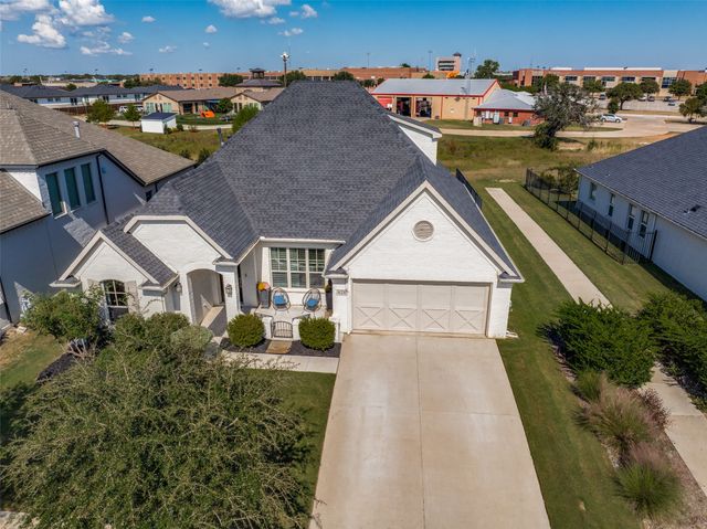 624 Lookout Point Avenue, Aledo, TX 76008
