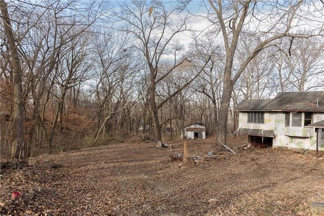 722 N 7TH Street, Edwardsville, KS 66111