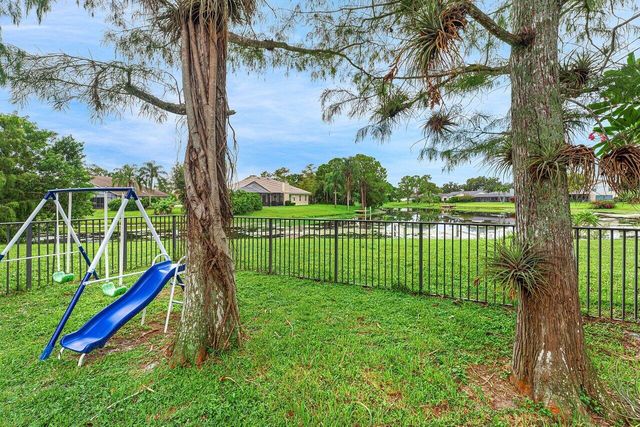 1726 TREEHAVEN Court, Wellington, FL 33414