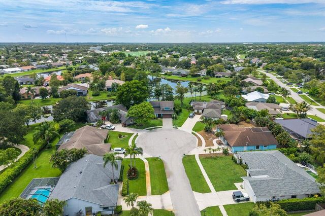 1726 TREEHAVEN Court, Wellington, FL 33414