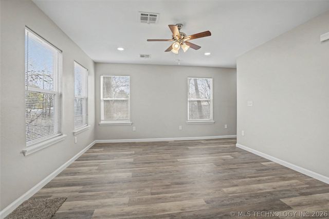 642 E Line Avenue, Sapulpa, OK 74066