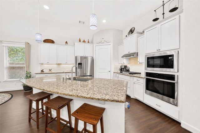 217 Southern Iris Court, Montgomery, TX 77316