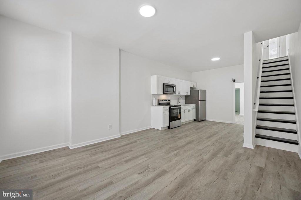 1216 W FIRTH ST, Philadelphia, PA 19133