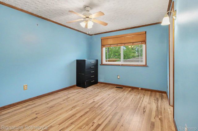 2067 Champagne Drive, Ann Arbor, MI 48108