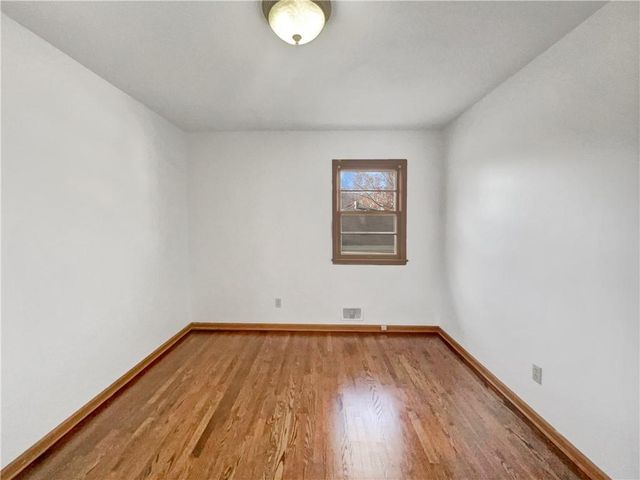 3711 S Kiger Road, Independence, MO 64055