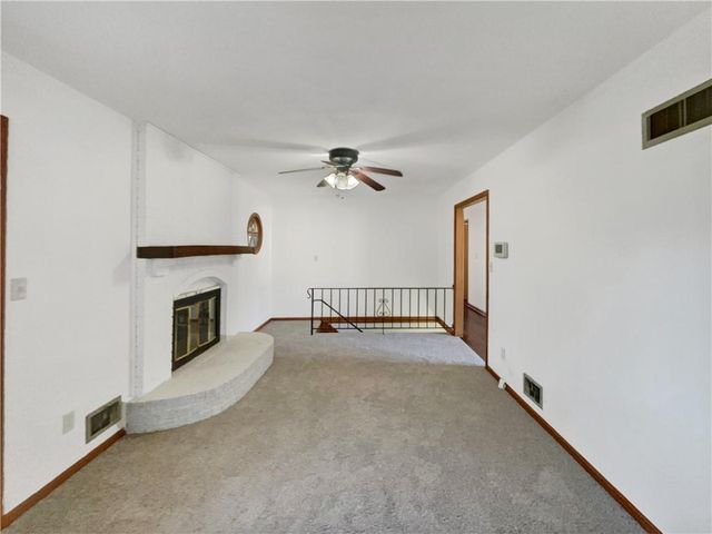 3711 S Kiger Road, Independence, MO 64055