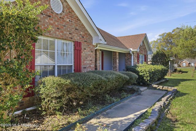 102 Dogwood Trail, Brandon, MS 39047