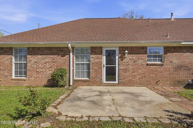102 Dogwood Trail, Brandon, MS 39047