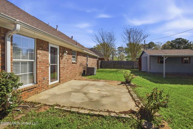 102 Dogwood Trail, Brandon, MS 39047