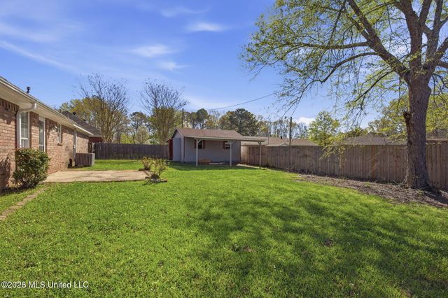 102 Dogwood Trail, Brandon, MS 39047