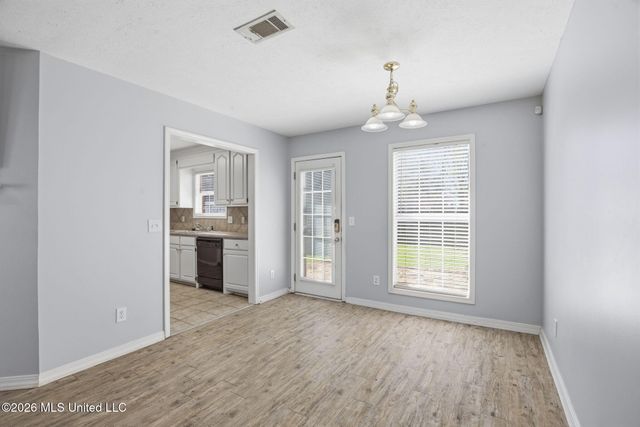 102 Dogwood Trail, Brandon, MS 39047