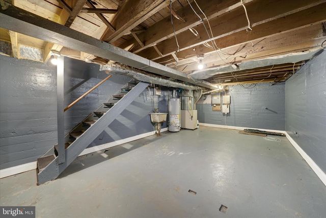 1133 CLOVER LN, Chester, PA 19013