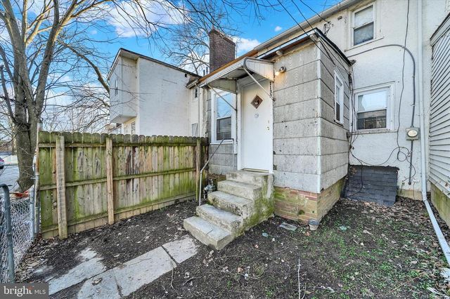 1133 CLOVER LN, Chester, PA 19013