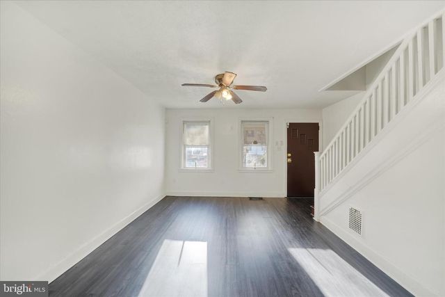 1133 CLOVER LN, Chester, PA 19013