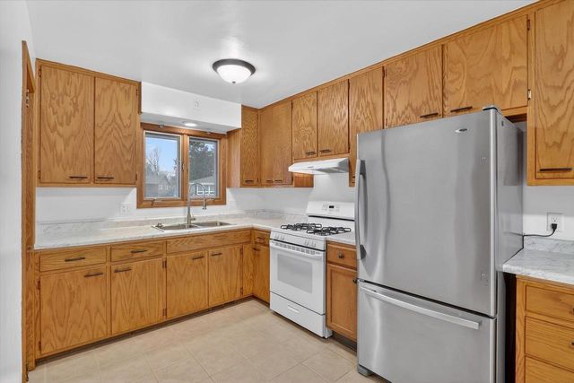 1240 Boynton Court, Janesville, WI 53545